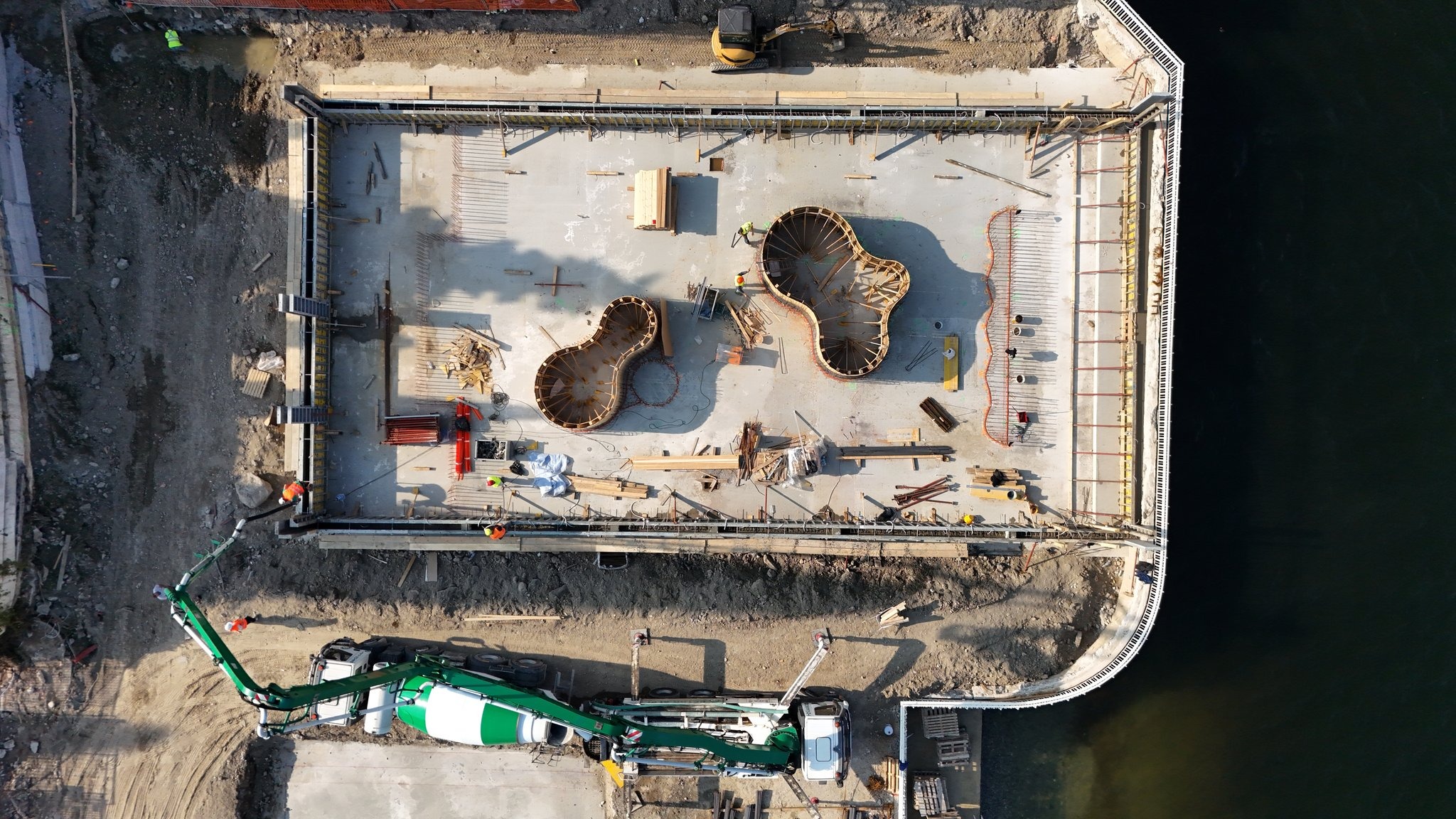 Attività in cantiere - Controllo armature e getto